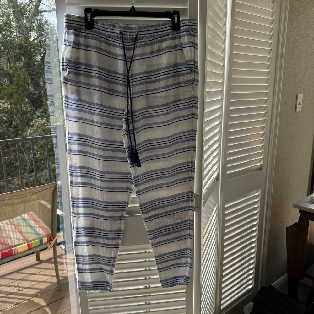 LOFT Blue and White Striped Joggers/beach